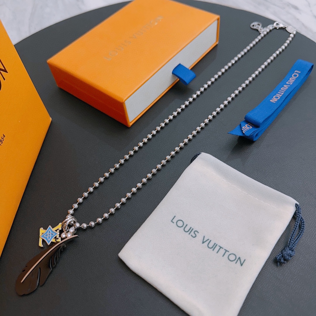 Louis Vuitton Necklaces